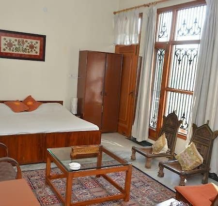 Sandy'S Homestay Džammú Exteriér fotografie